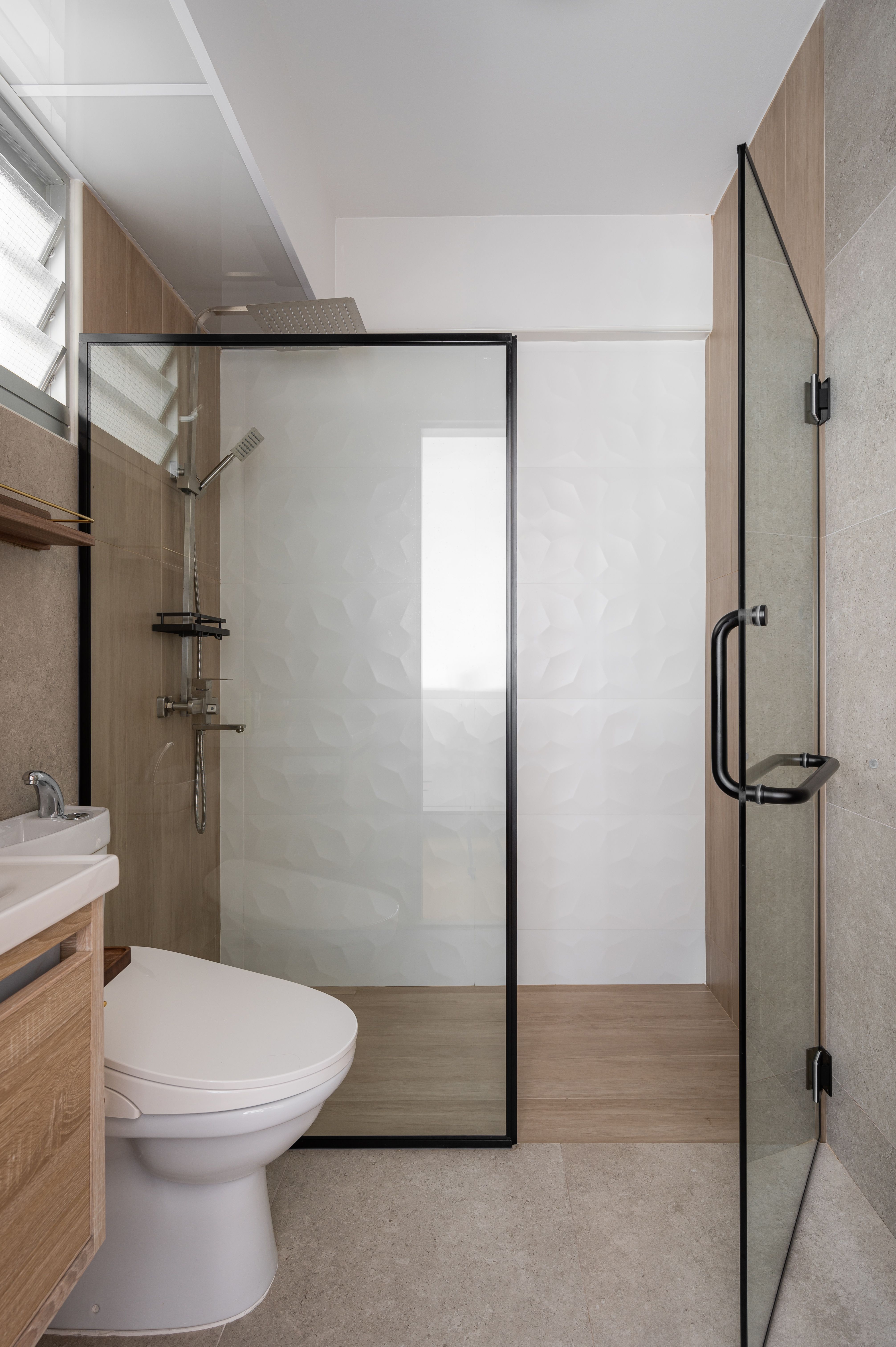 Japandi-style bathroom with a focus on minimalist design elements