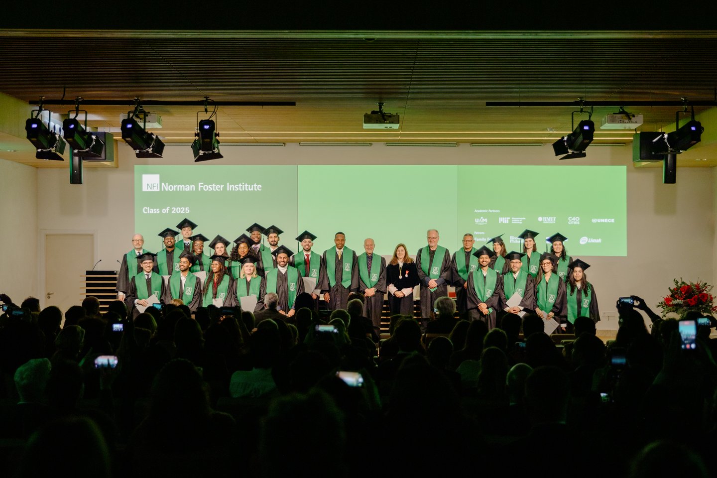 NORMAN FOSTER INSTITUTE_GRADUATION_05_12_2025_F7A1990 (1)