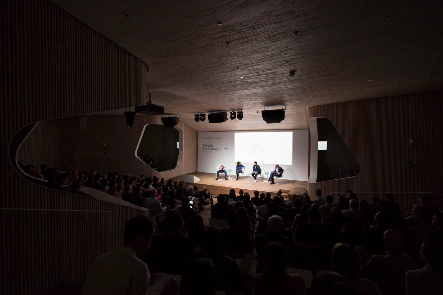 NORMAN-FOSTER-FOUNDATION_ROBOTICS-ATELIER_16_NOVIEMBRE_2018_G1A0251-scaled