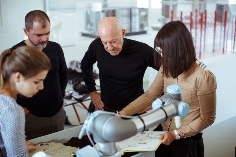 NORMAN-FOSTER-FOUNDATION_ROBOTICS-ATELIER_14_NOVIEMBRE_2018_G1A8241-copy