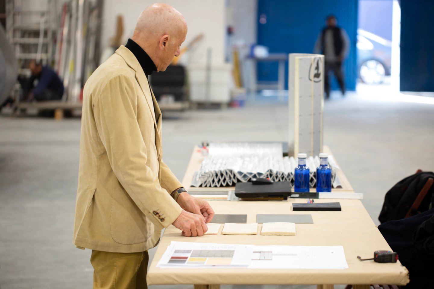24-Norman-Foster-checking-prototype-1-@Mika-Cartier_Empty--scaled