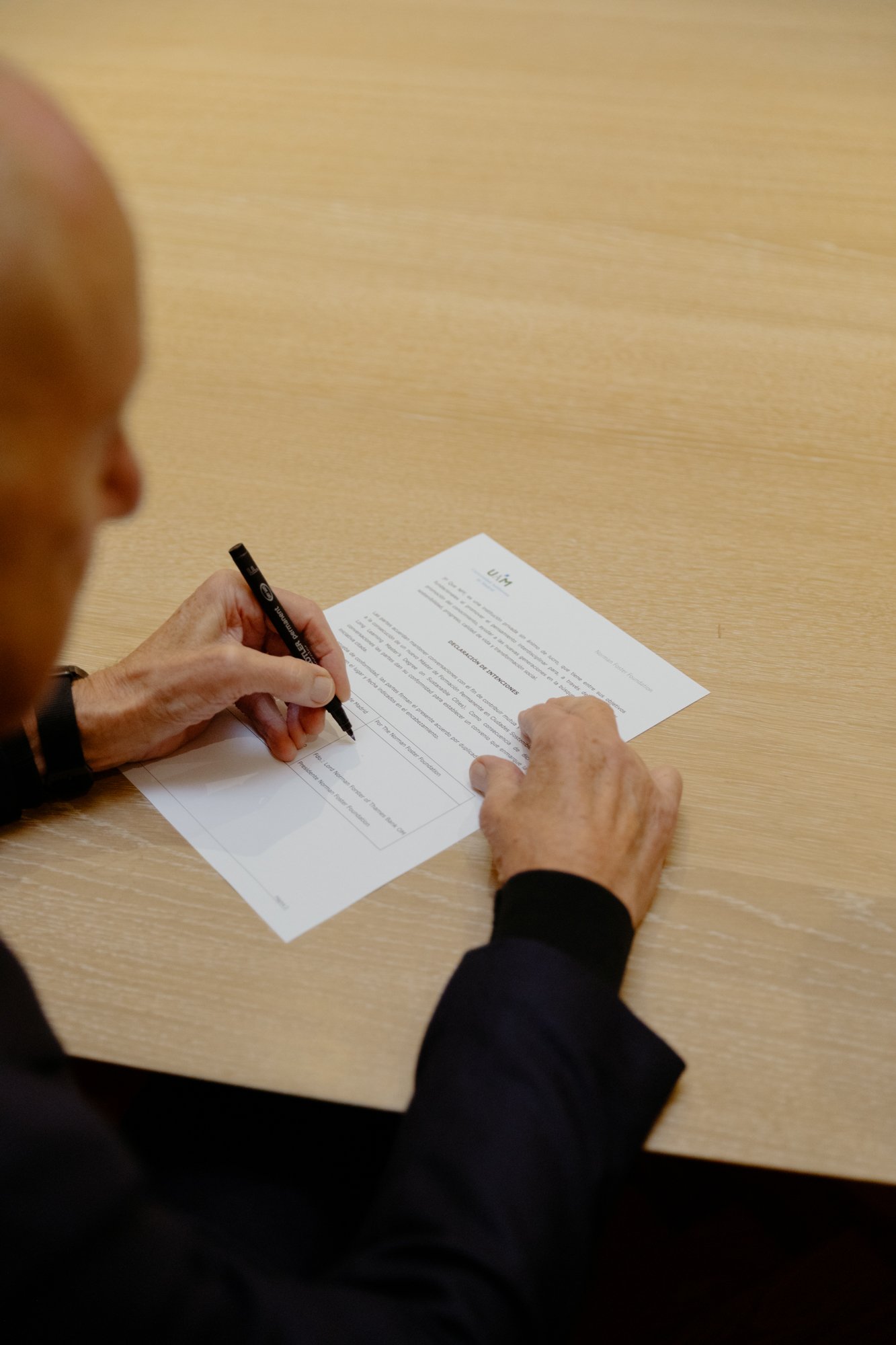 NFF_NORMAN-FOSTER_FIRMA_08_NOVIEMBRE_2023_F7A3679