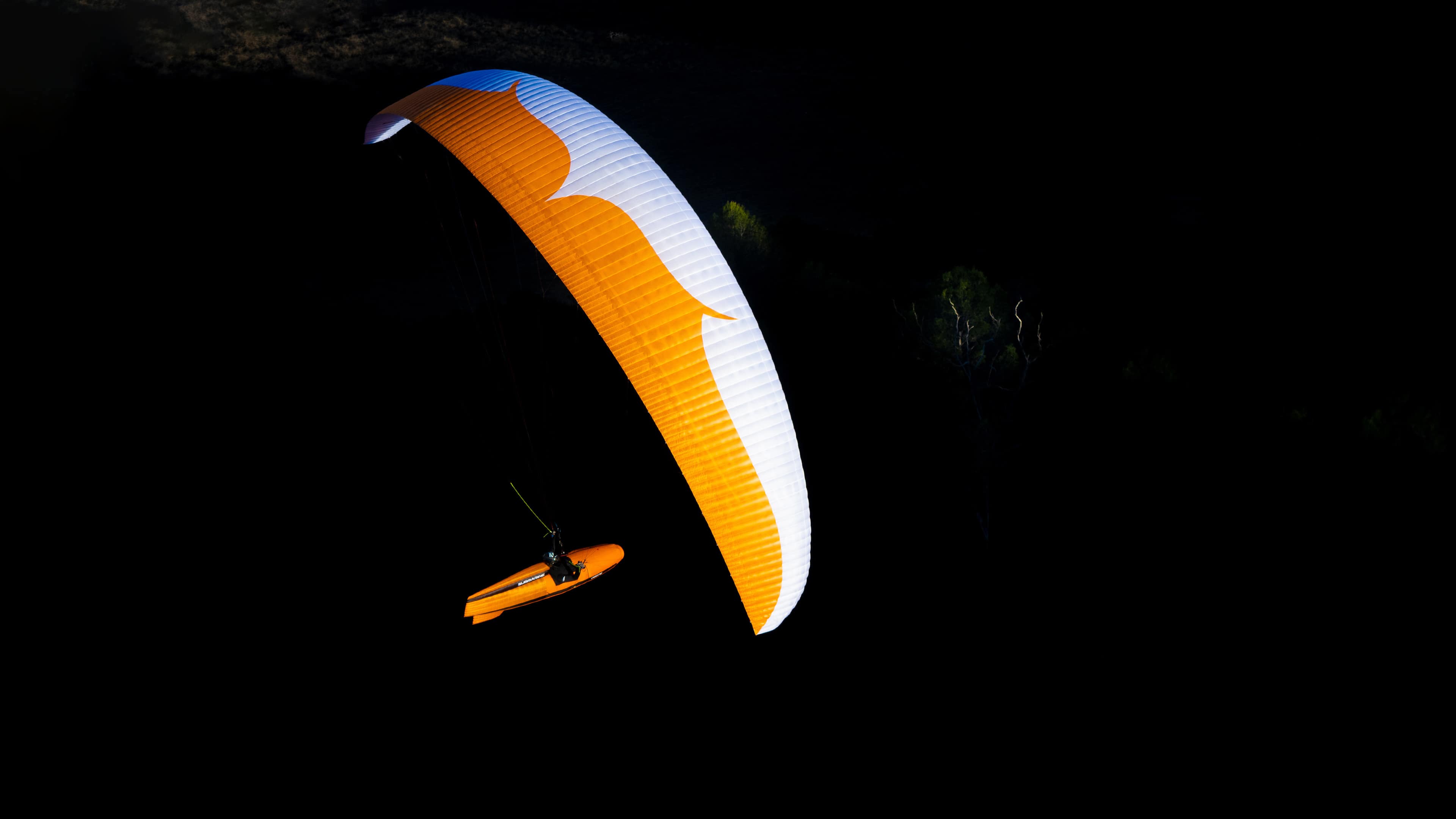 エンツオ3 | Ozone Paragliders
