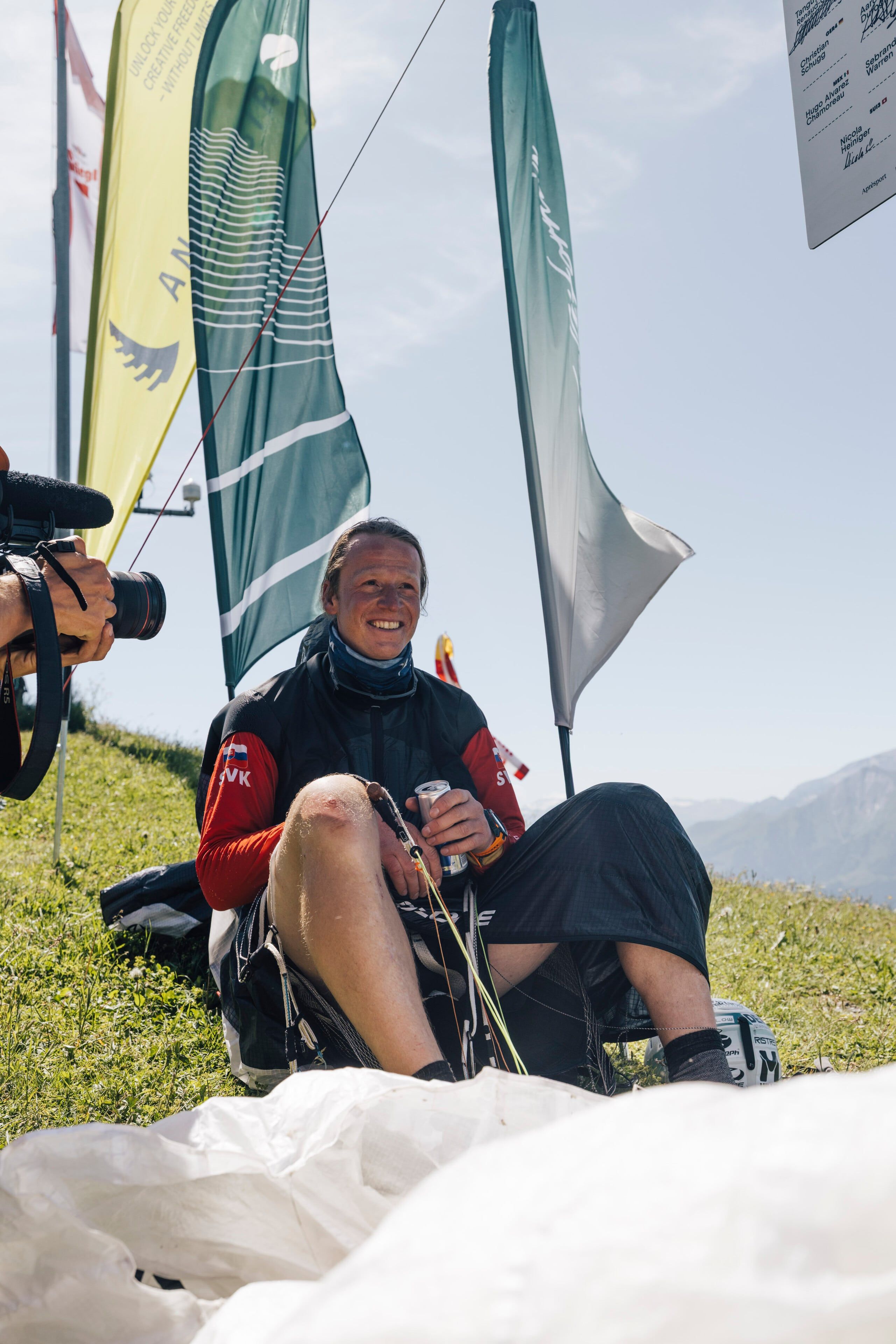 レッドブルXアルプス2025 | Ozone Paragliders