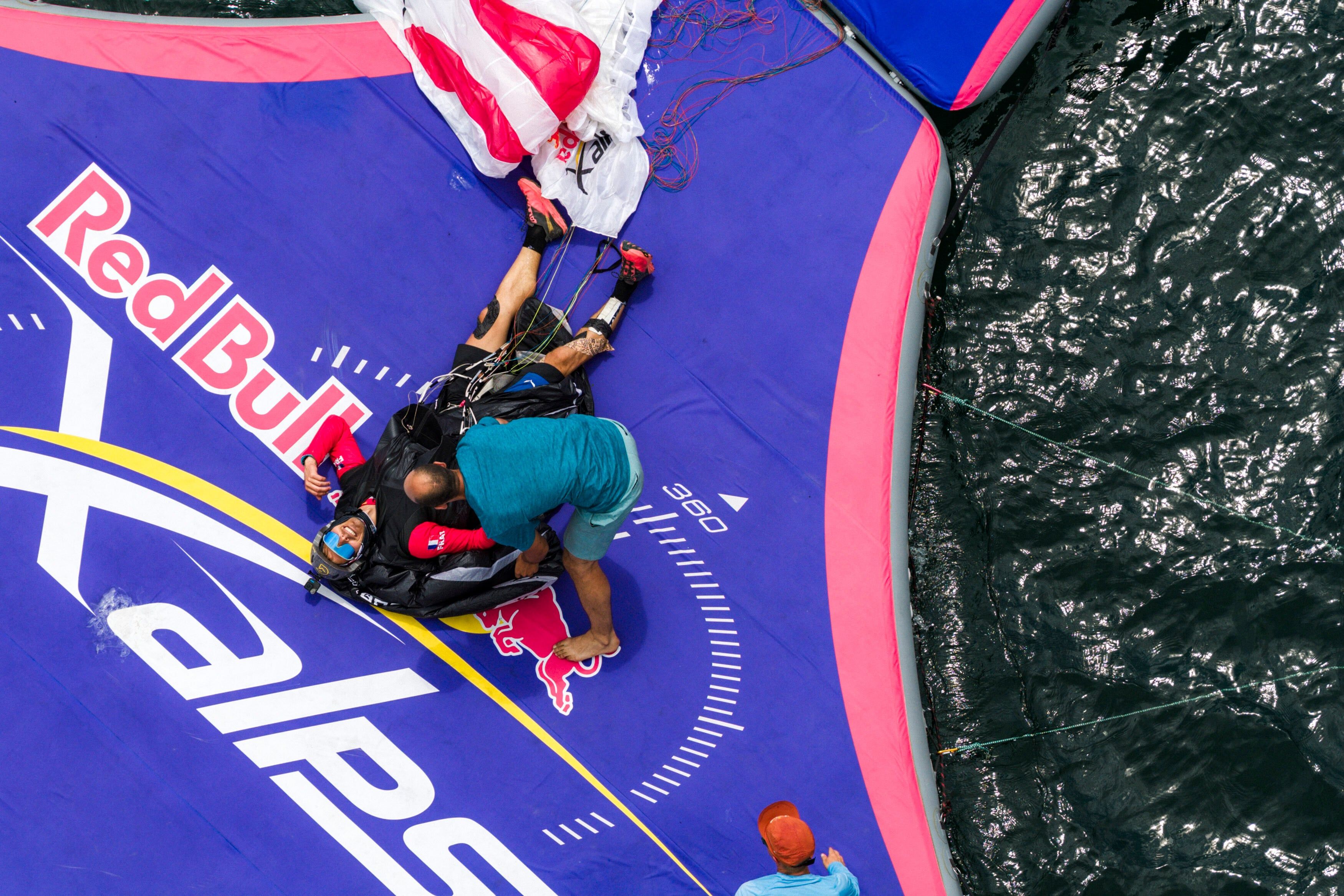 レッドブルXアルプス2025 | Ozone Paragliders