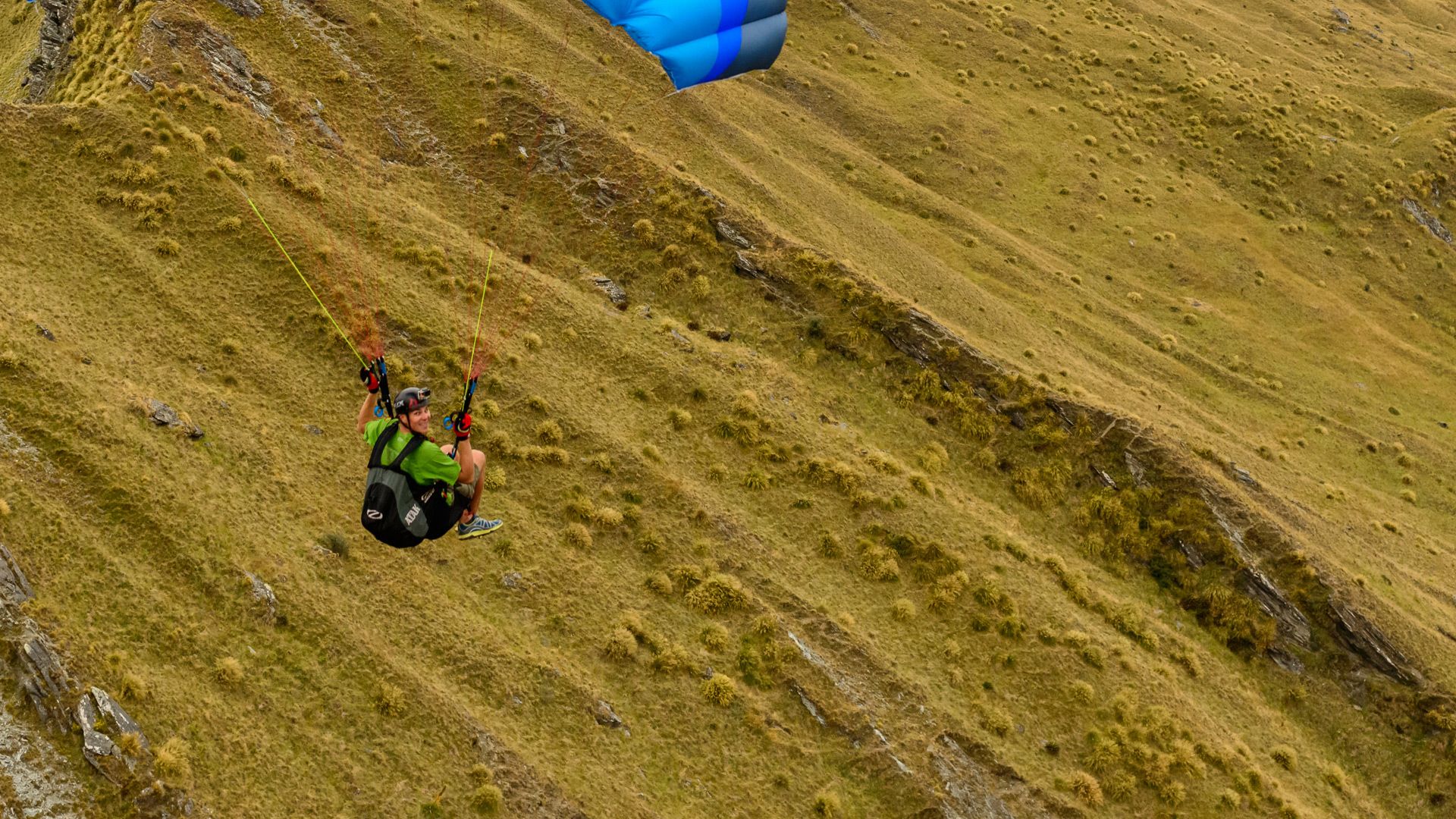 アタックハーネス | Ozone Paragliders