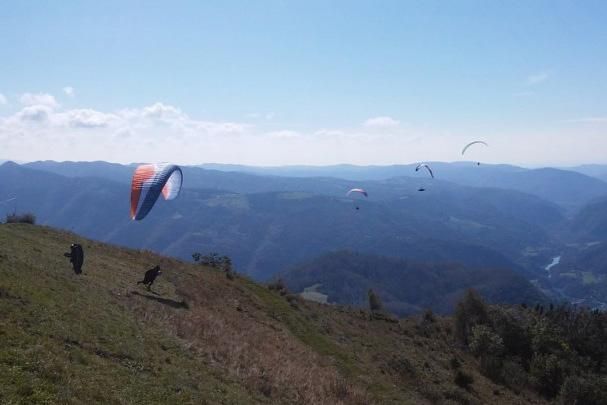 Pilotos Ozone en lo más alto en el Soča Valley Open
