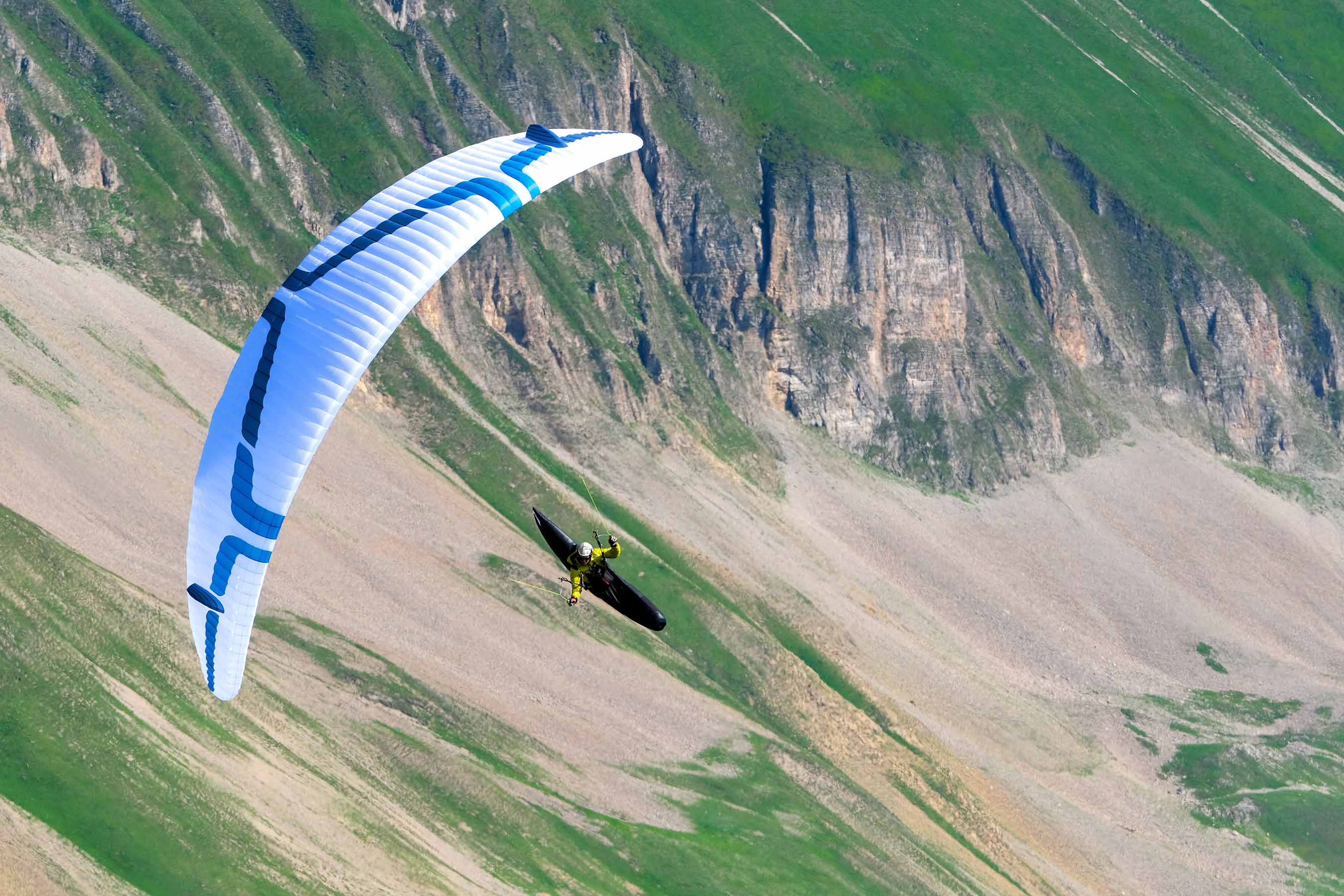 Lyght | Ozone Paragliders