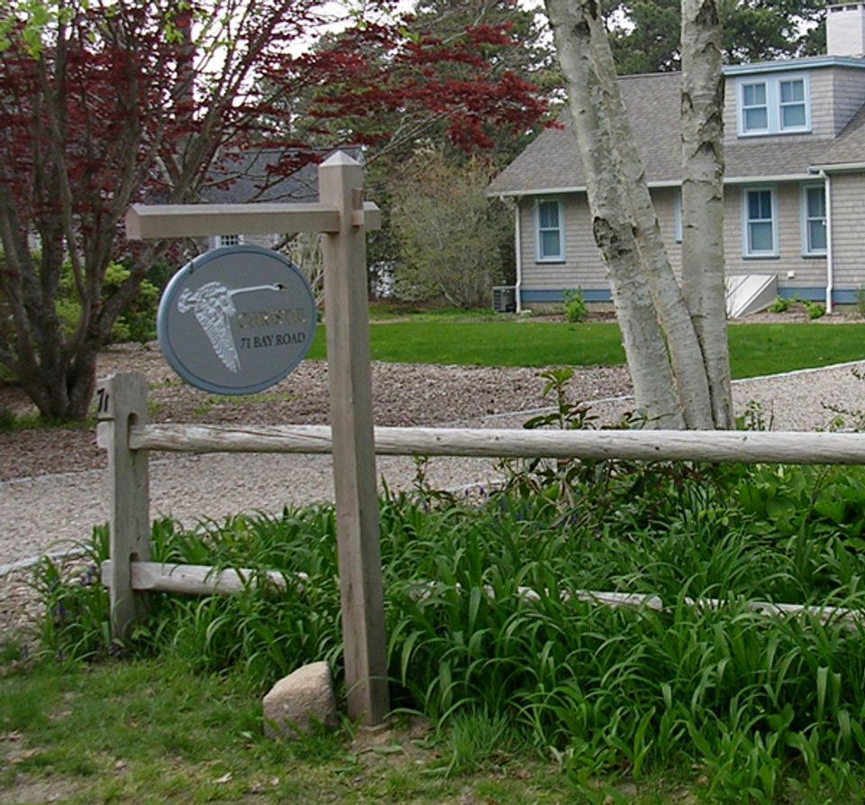 71 Bay sign