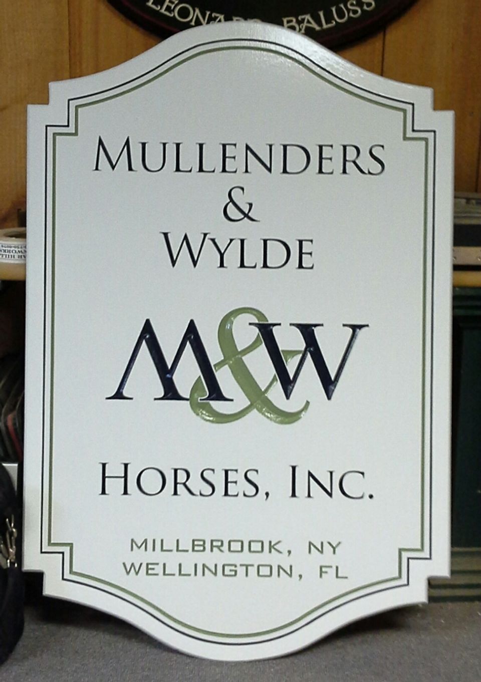 m & w