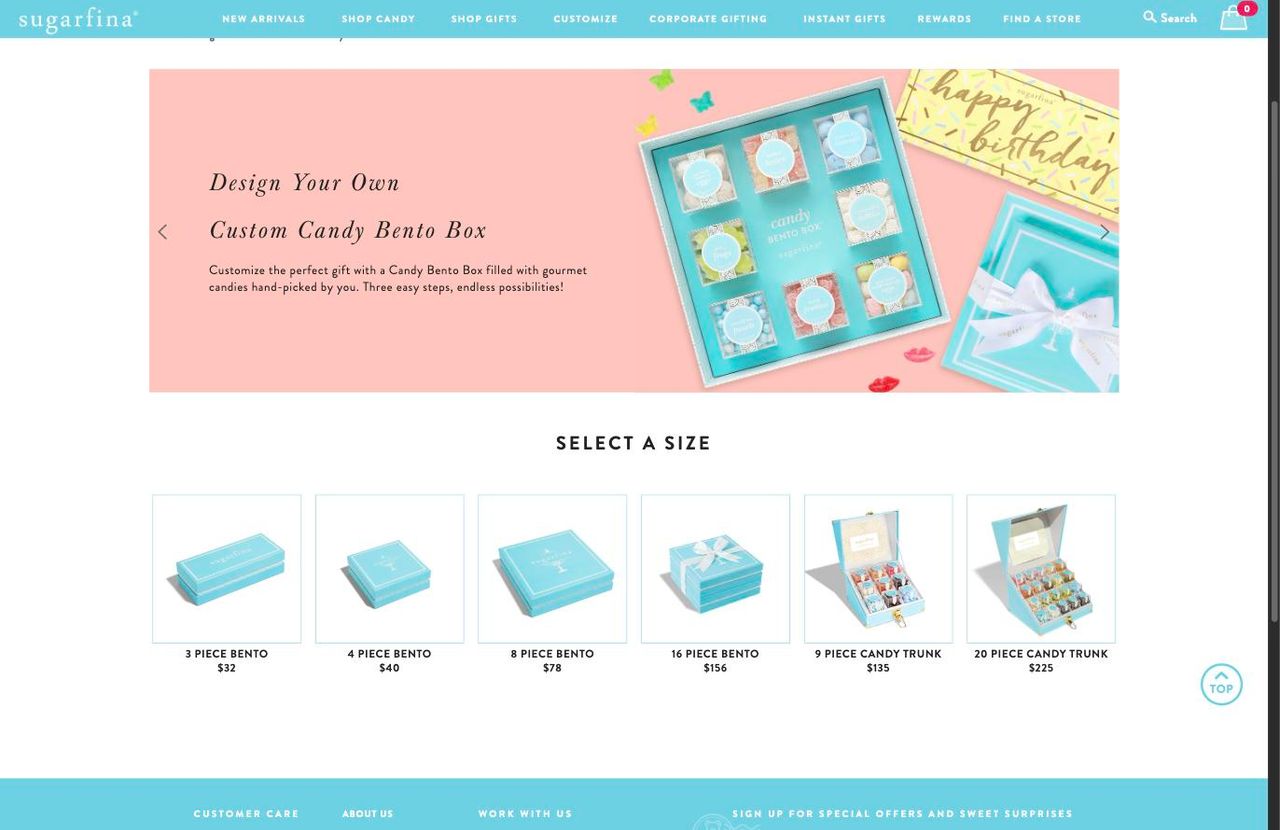 Page « Design Your Own Custom Candy Bento Box » de Sugarfina : le client choisit d’abord une taille, de la bento de 3 cubes à 32 $ à la malle de 20 cubes à 225 $ (sugarfina.com, octobre 2026)