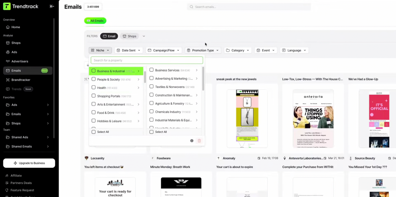 Base d’e-mails de Trendtrack avec ses filtres : niche, date d’envoi, campagne ou flow, type de promotion, catégorie, événement et langue