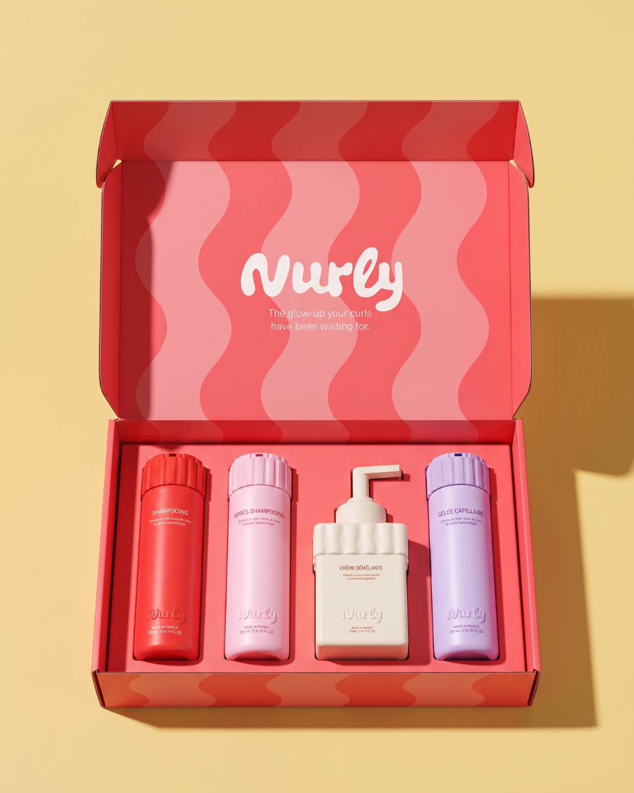 Le coffret routine Nurly ouvert, avec ses quatre flacons