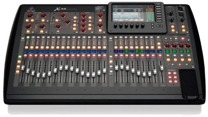 Mesa Mixer Digital Behringer X32 - 32 canais