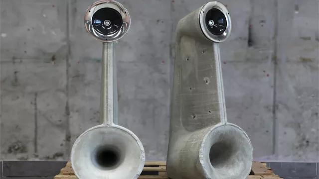 Caixas de Som Feitas de Concreto