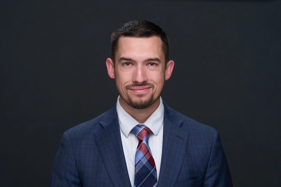 Dr. Derek Farmen, professional portrait