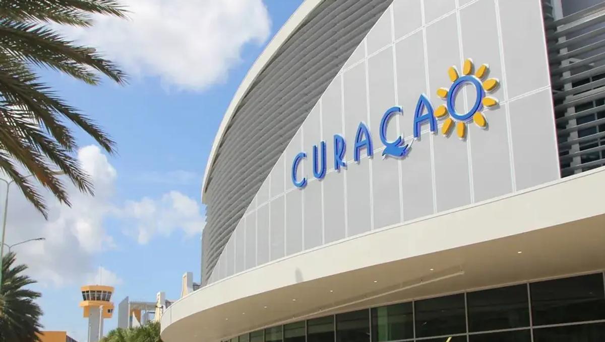 Hato Airport (CUR) car rental: everything you need to know