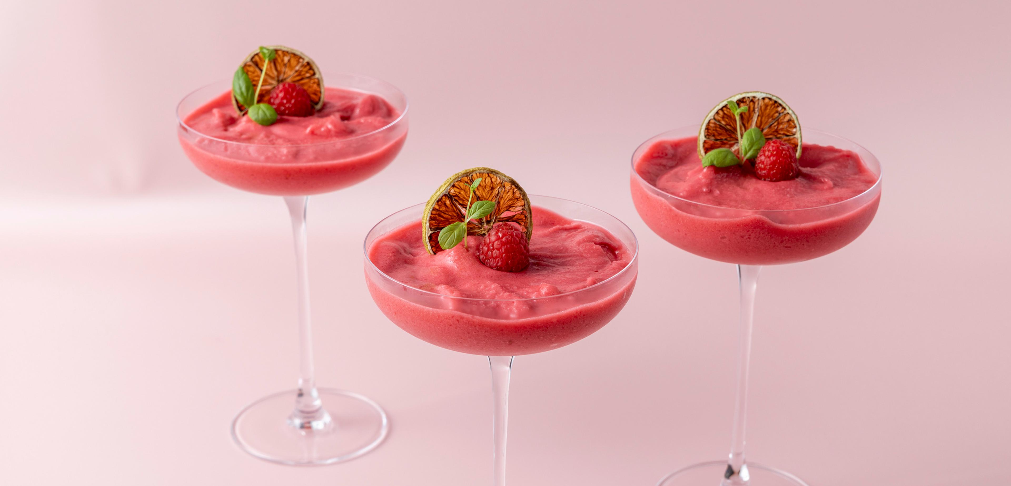 Jordbær mocktail med sorbet