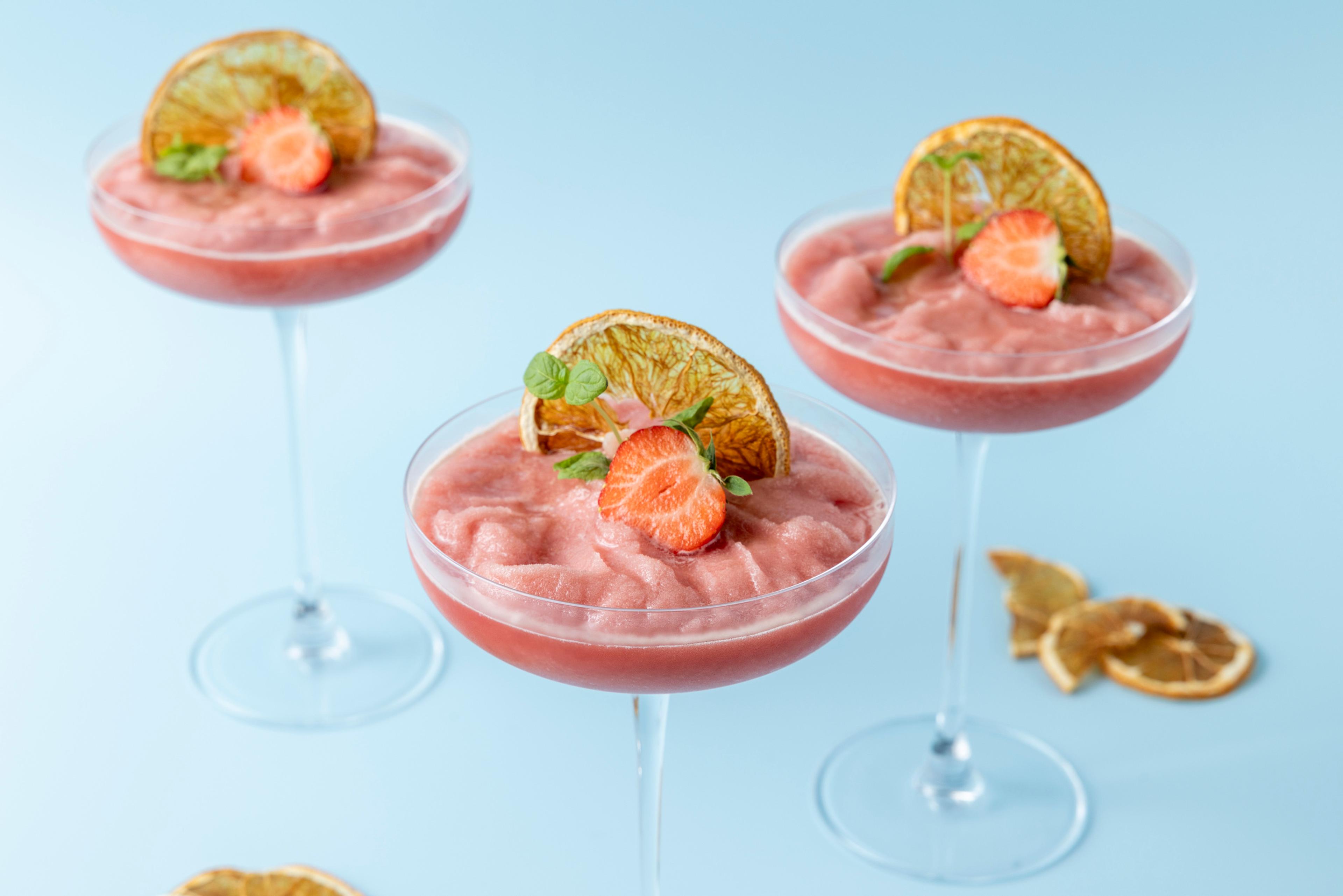 Jordbær-mango-mocktail med Nude