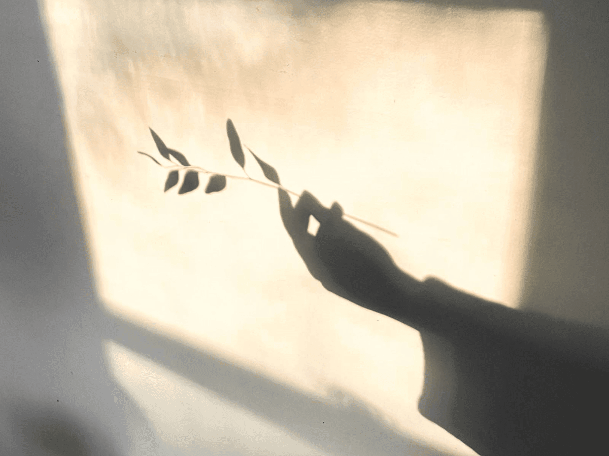 Featured illustration for SonderMind article: How Do You Live With the Fear of Depression Relapse?