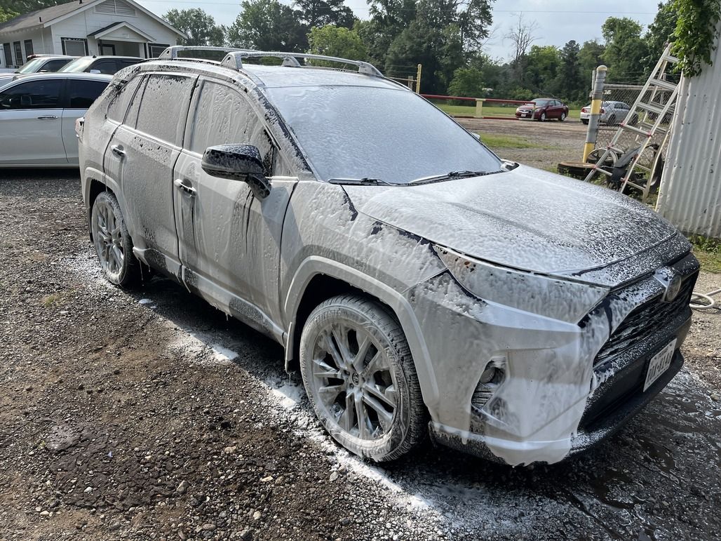 Toyota - Mid Wash
