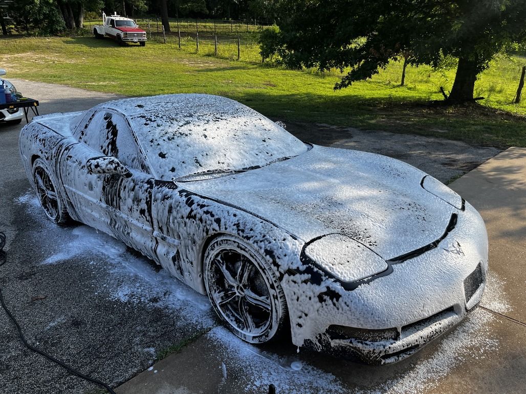 '02 Corvette - Soaps & Suds