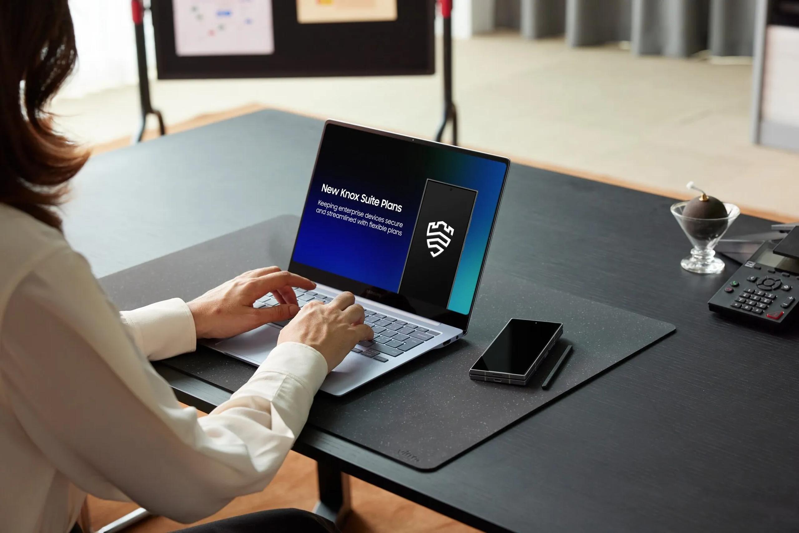 Samsung-Enterprise-Gerät in professionellem Einsatz mit Knox-Schutzebene