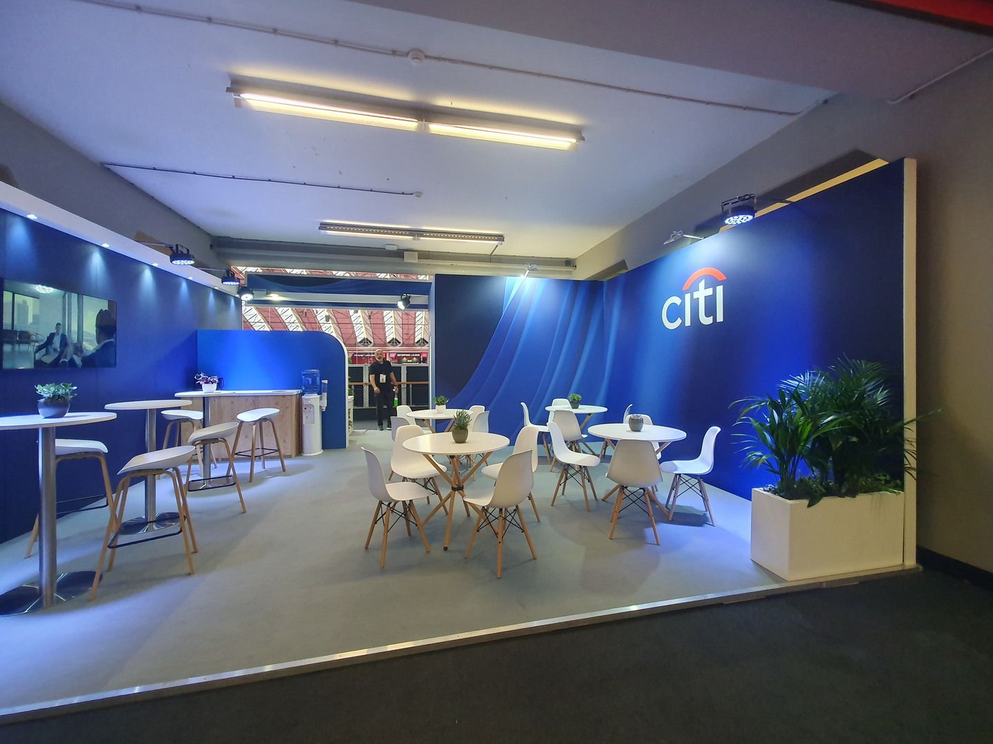 Vista amplia del espacio de Citi en Money20/20 Europe 2024 en RAI Amsterdam