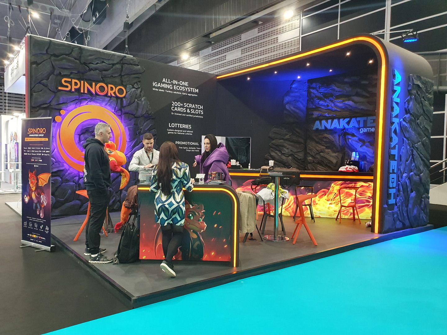Anakatech and Spinoro stand with visitors at ICE Barcelona 2025