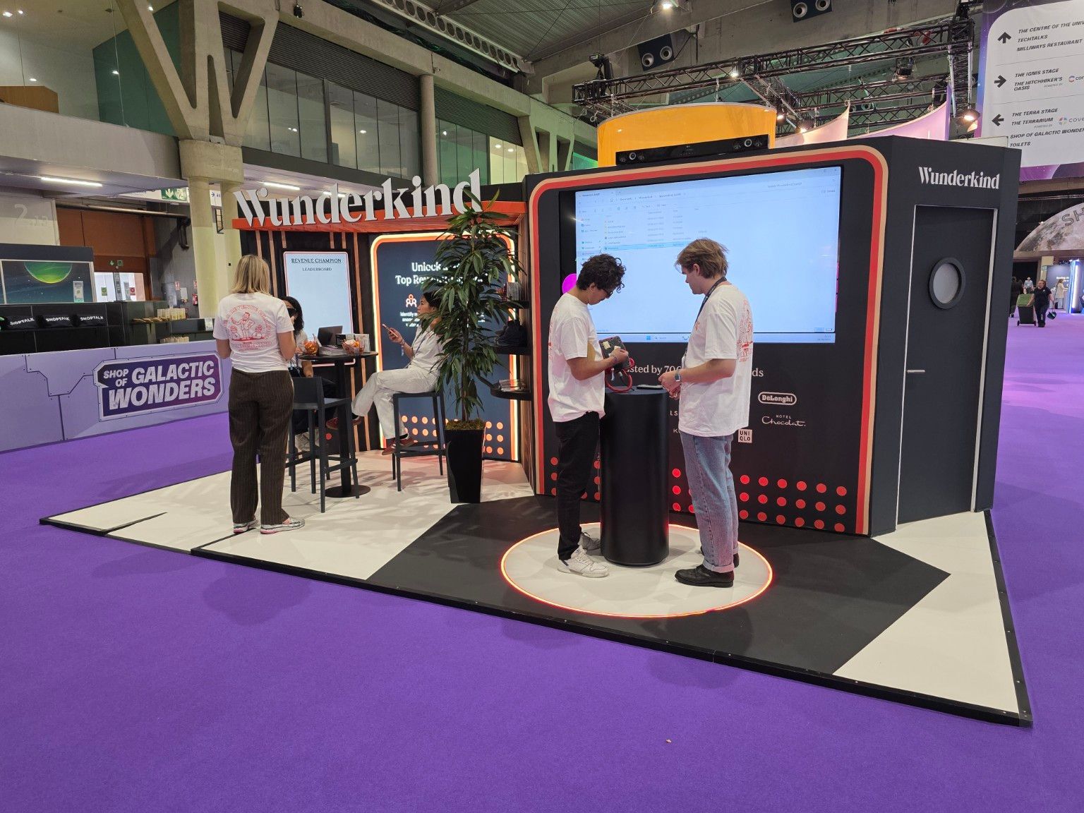 Wunderkind exhibition stand at Shoptalk Europe 2025, Barcelona, in collaboration with Spiro. View 1.
