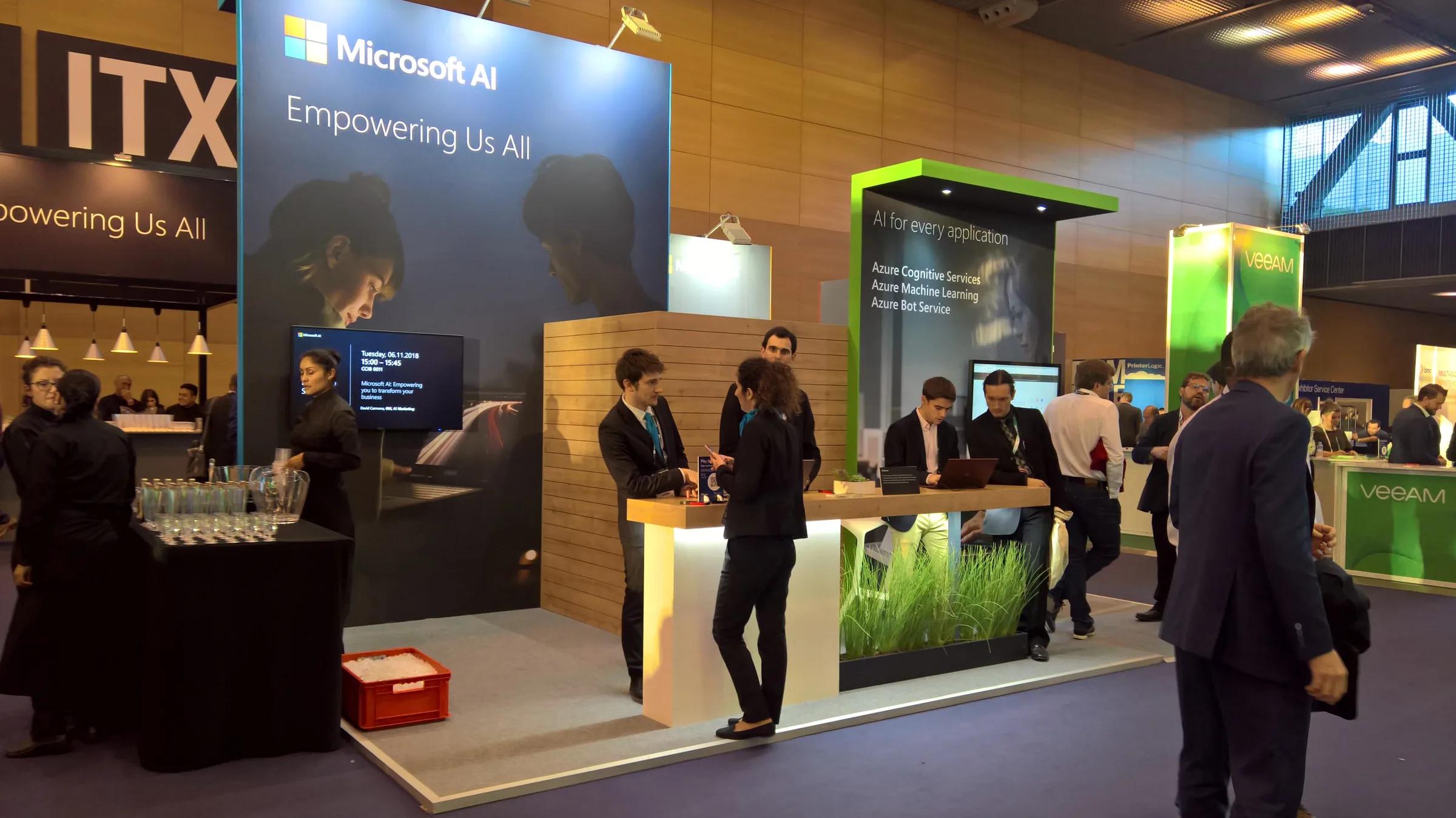 Acceso al stand Microsoft AI con señalización ITXPO · ITXPO 2018