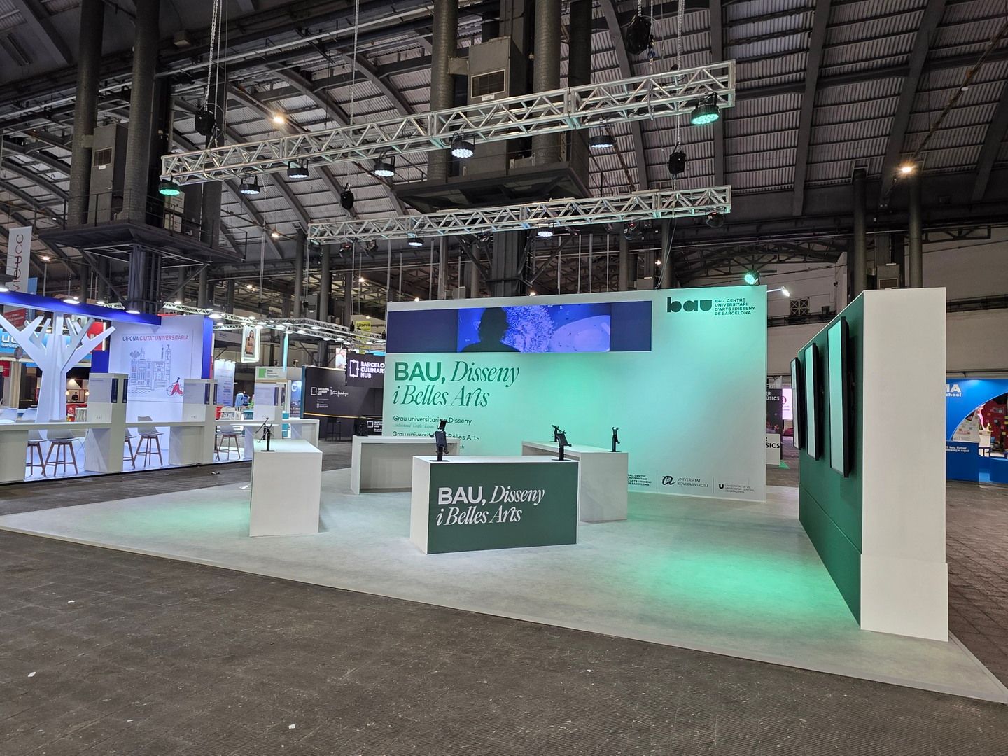 Completed stand overview. BAU, Saló de l’Ensenyament 2026, Barcelona.