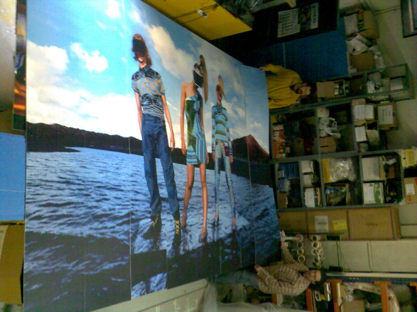 Production of large-format graphics for a Custo Barcelona store