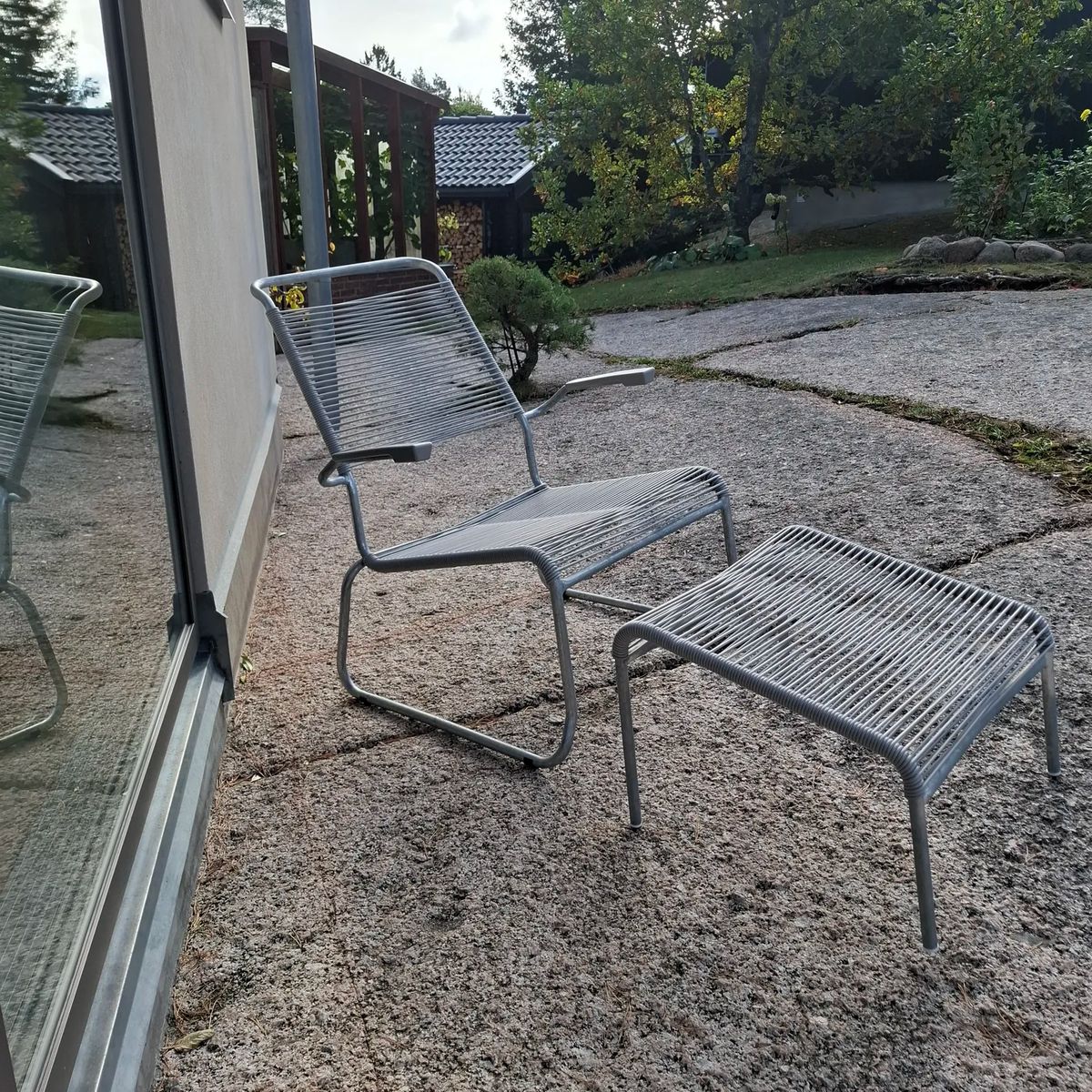 Säntis Spaghetti-Lounger med fotpall