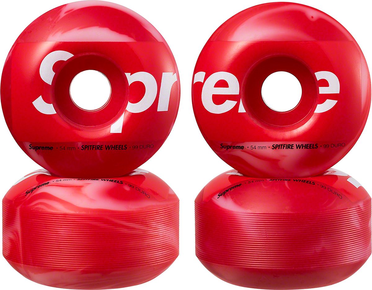 Fall/Winter 2021 Preview – Supreme