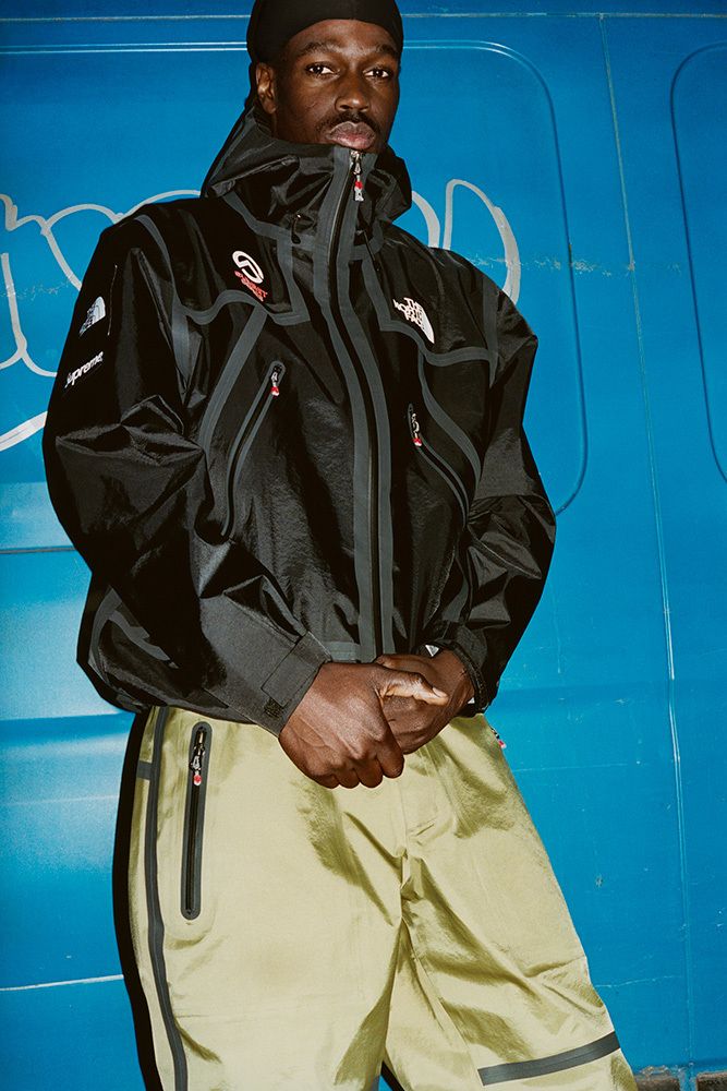 帽子 THE NORTH FACE Supreme Summit Series Supreme and The North Face's Summit Series collab is a taped
