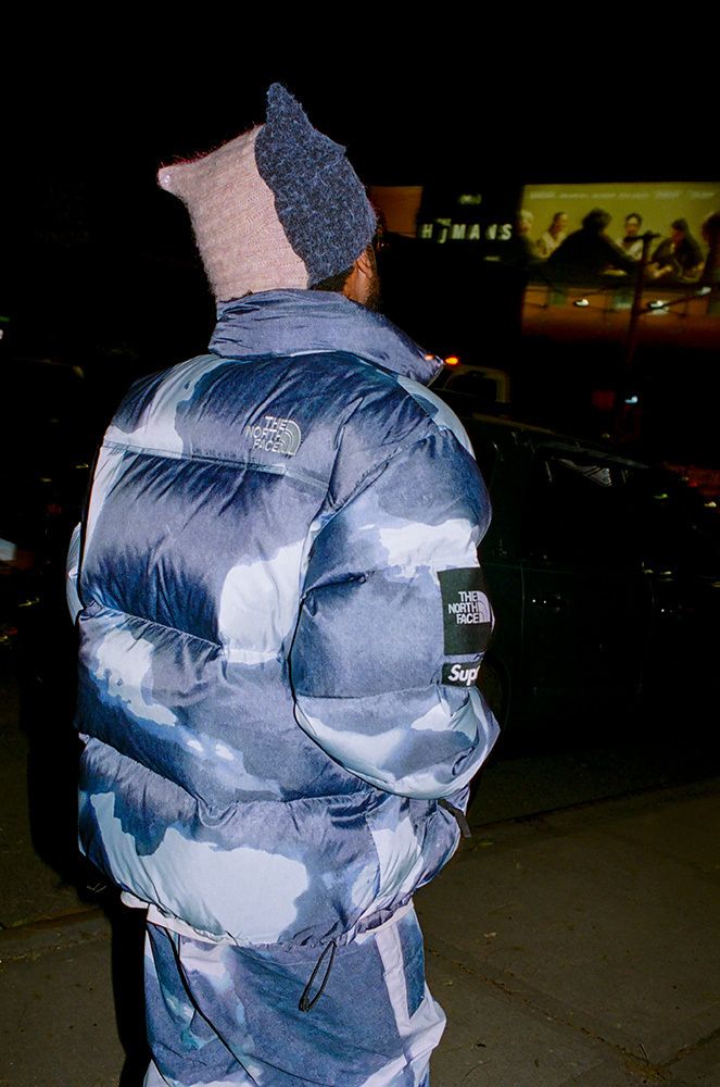supreme NorthFace Bleached Denim マフラー Supreme The North Face Bleached Denim Print 700-Fill Down