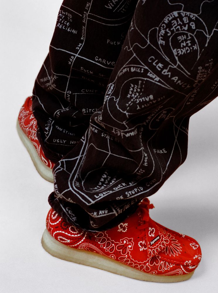 Supreme Clarks Wallabee Bandana バンダナ Supreme Clarks Originals Bandana Wallabee (SS19) - $198