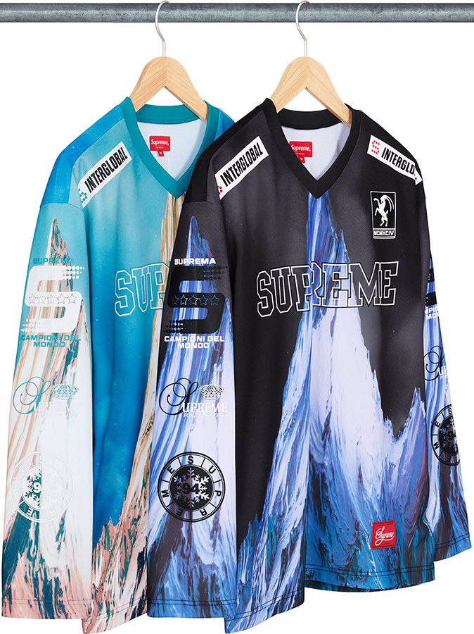 Fall/Winter 2021 Preview – Supreme
