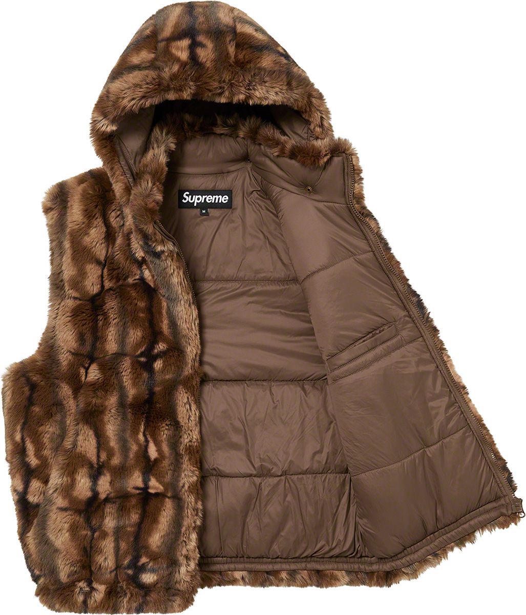 窪塚着　Supreme Faux Fur Hooded vest ファー　ベスト Fall/Winter 2021 Preview – Supreme