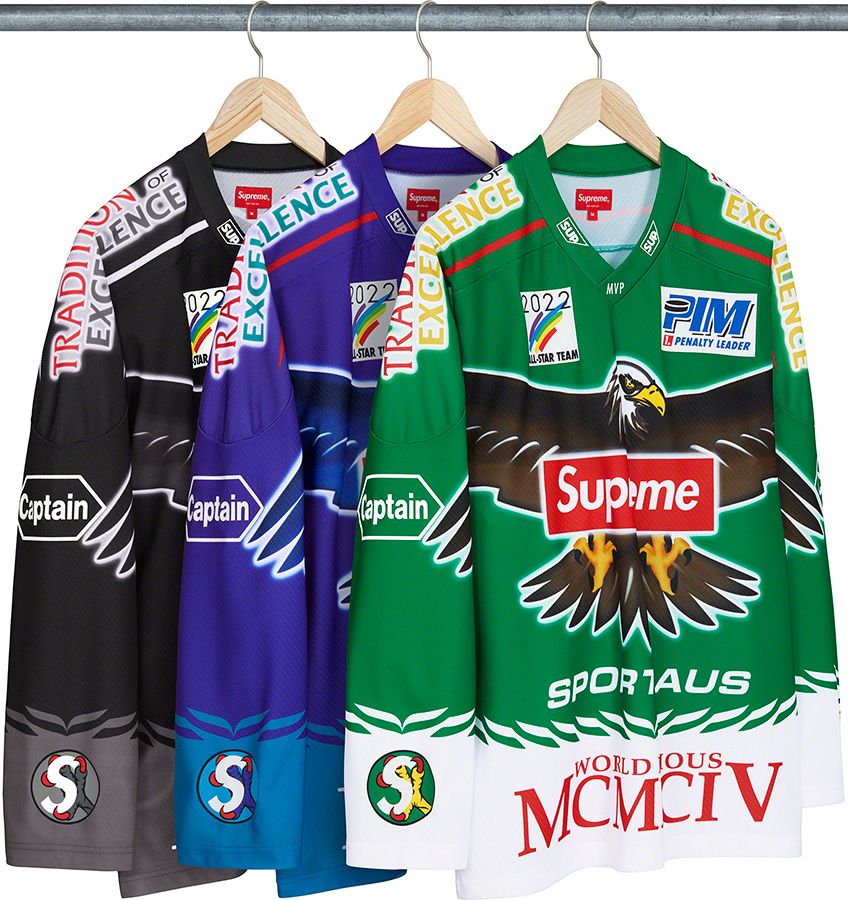 Spring/Summer 2022 Preview – Supreme