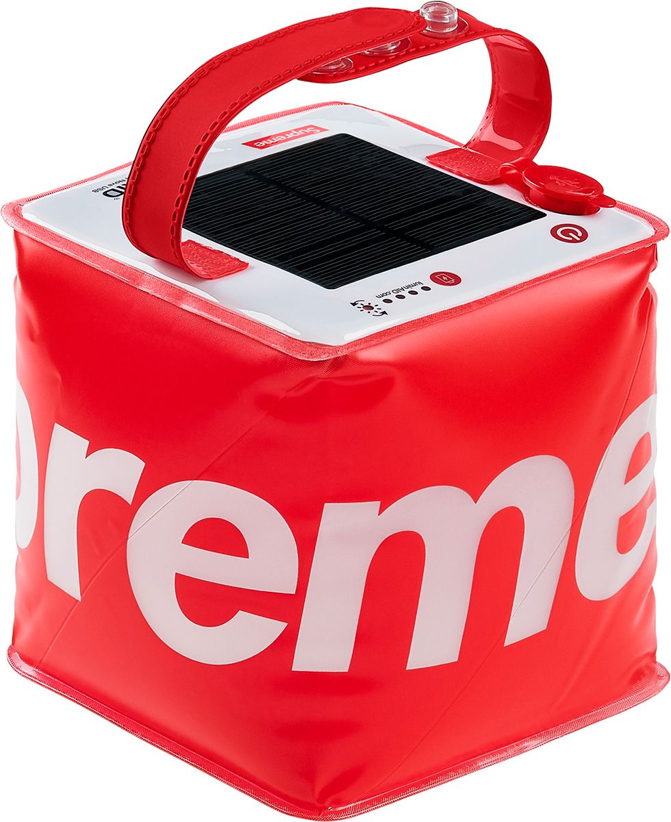 Spring/Summer 2018 Preview – Supreme