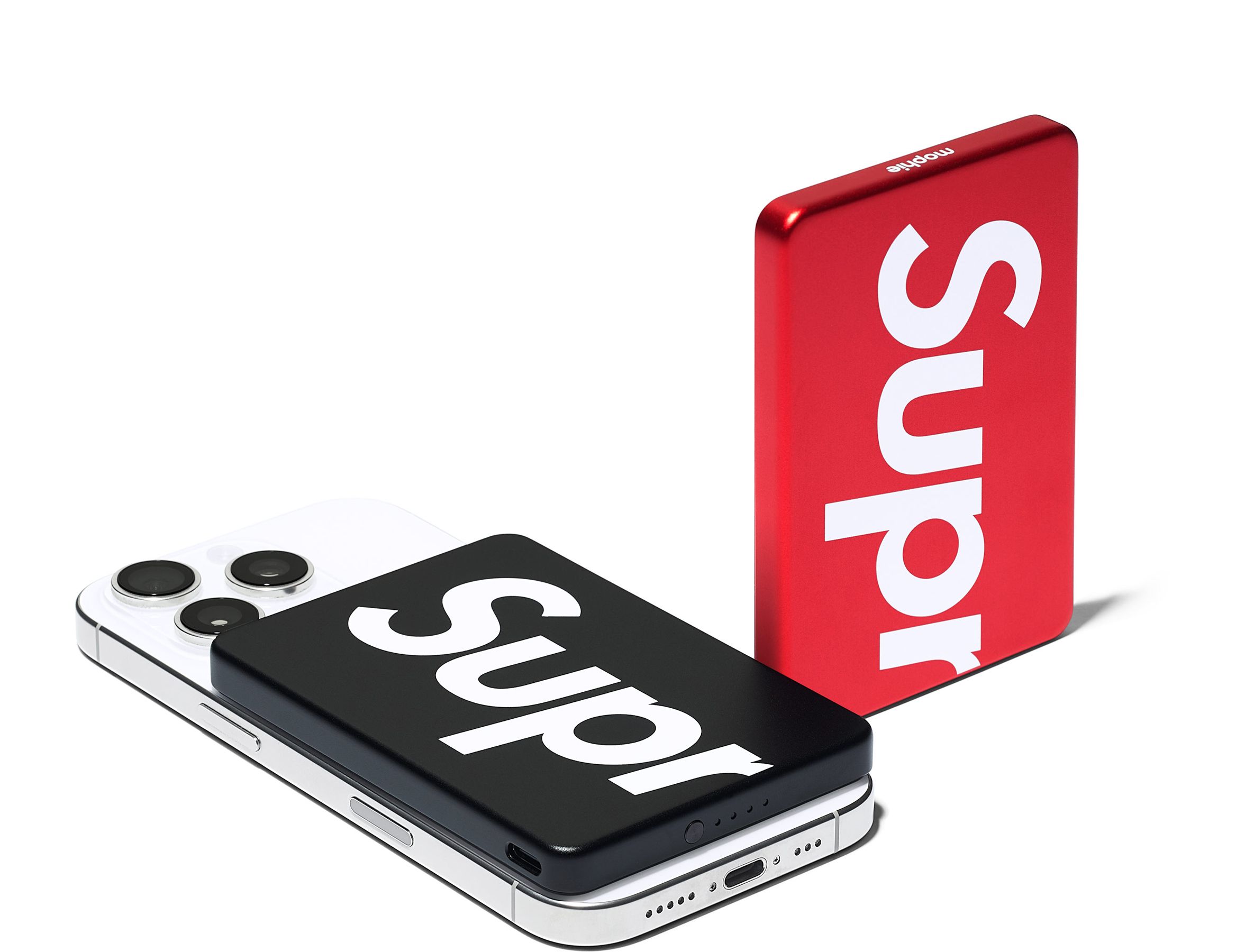 Supreme mophie Qi2 Powerstation レッド Fall/Winter 2025 Preview – Supreme