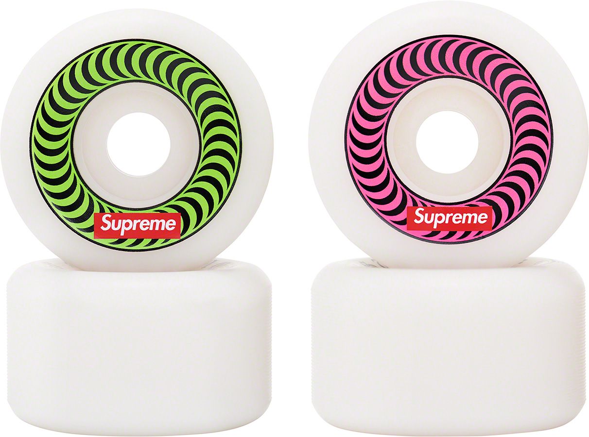 Fall/Winter 2019 Preview – Supreme