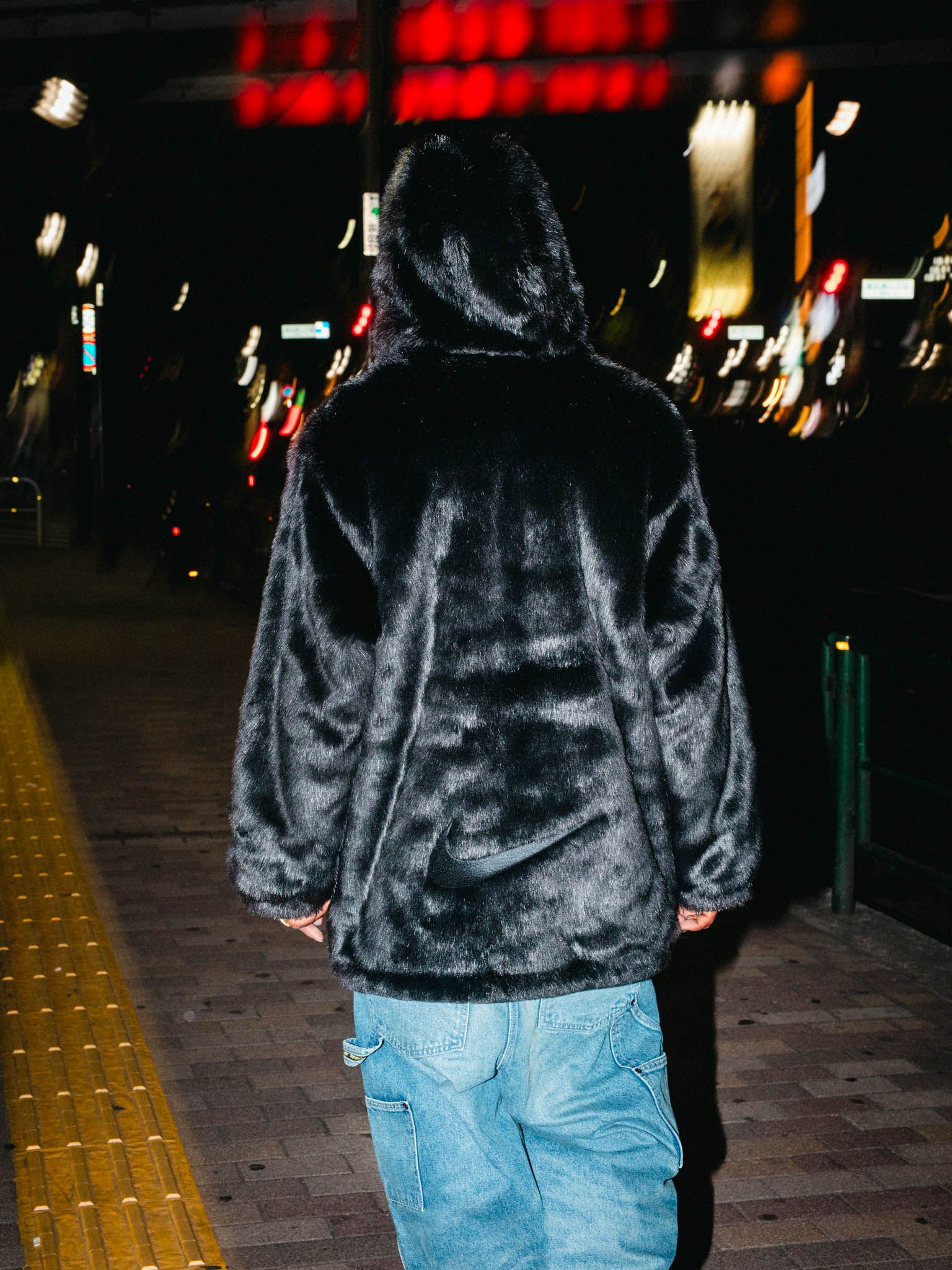 Supreme®/Nike® – Gallery – Supreme
