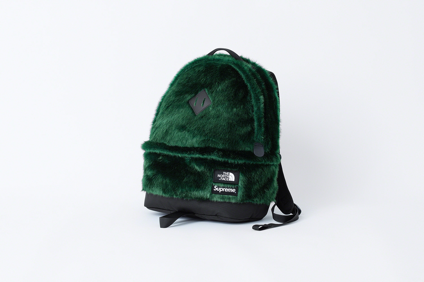 Faux Fur Backpack. 25L. (15/18)