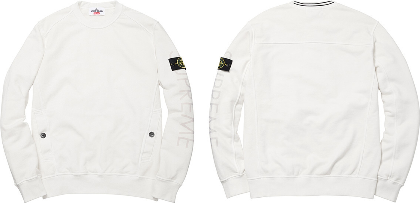 Crewneck Sweatshirt 
Twill snap closure hand pockets<br>
Made by Stone Island<br>
US $275/UK £174 (26/36)