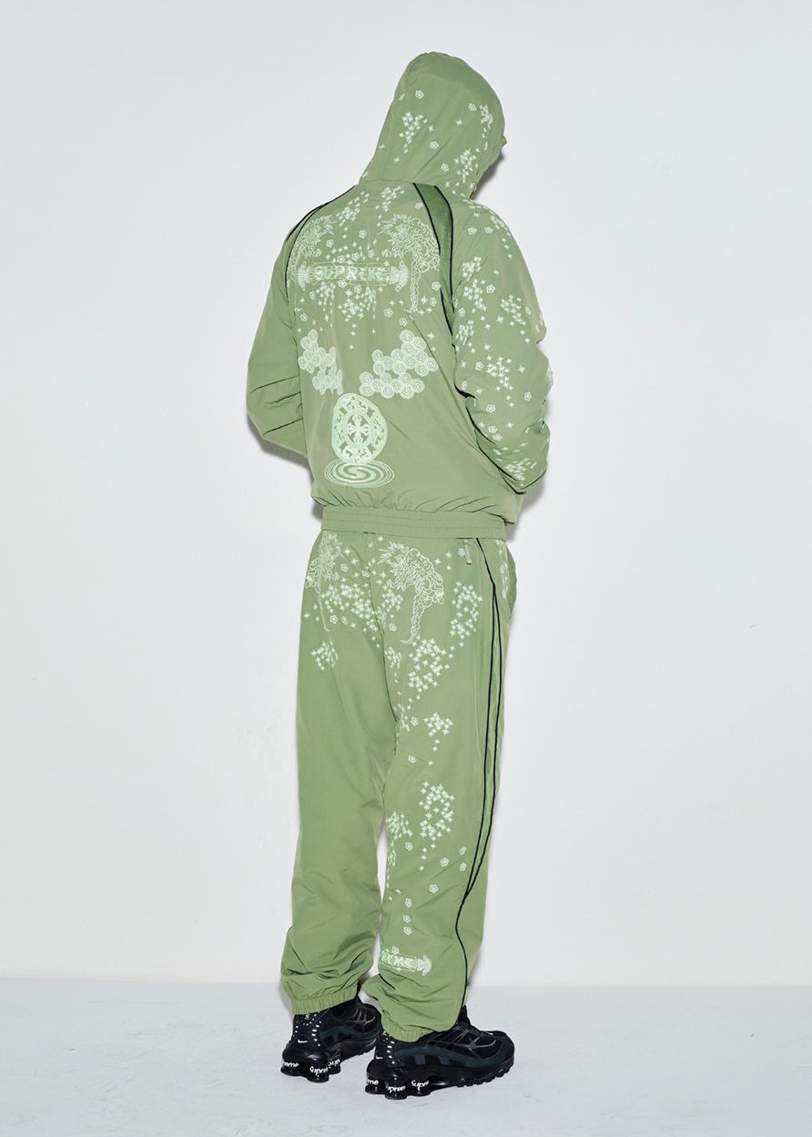 AOI Glow-in-the-Dark Track Jacket, AOI Glow-in-the-Dark Track Pant, Supreme®/Nike® Shox Ride 2 image 31/32