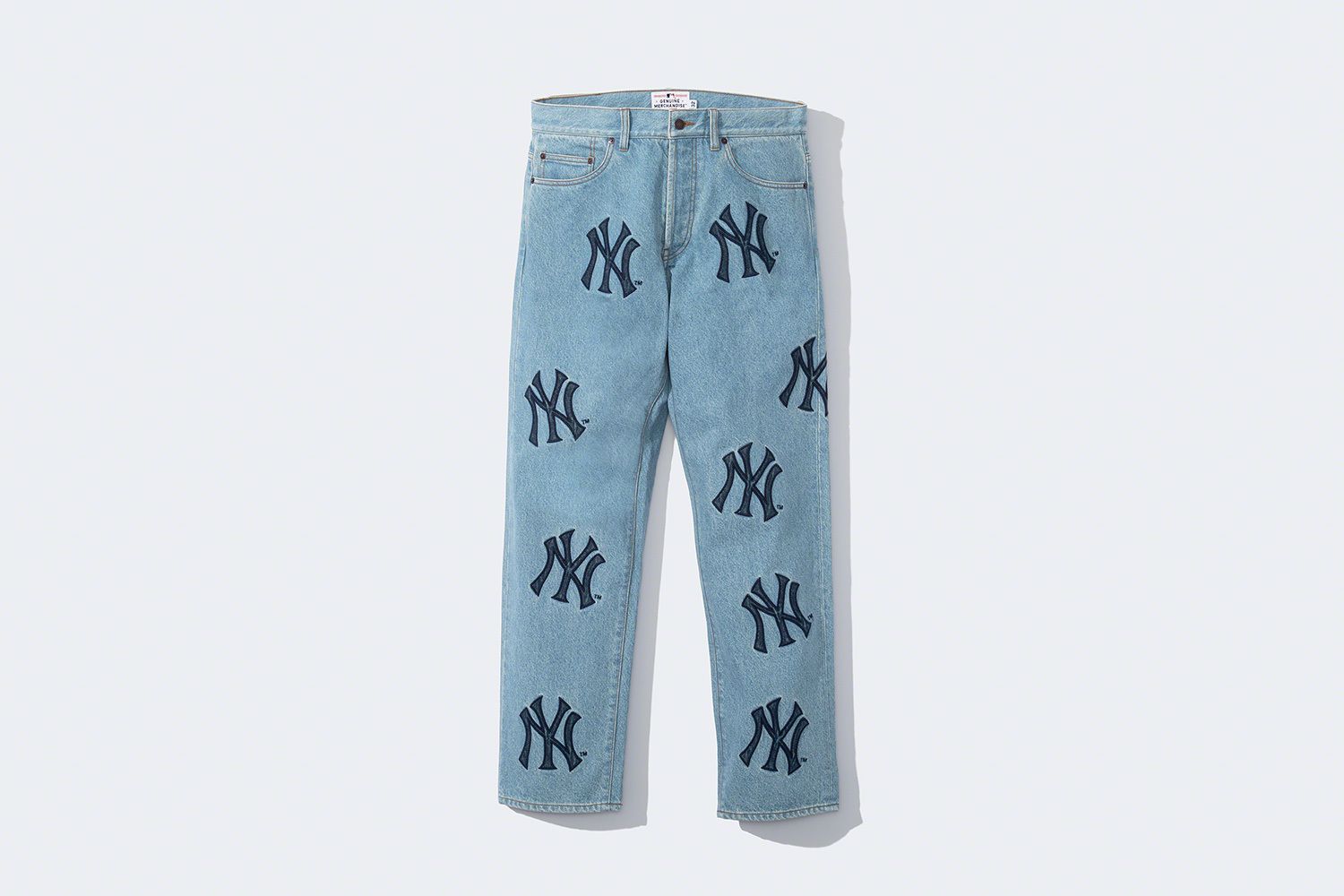 Supreme®/New York Yankees™ – Gallery – Supreme