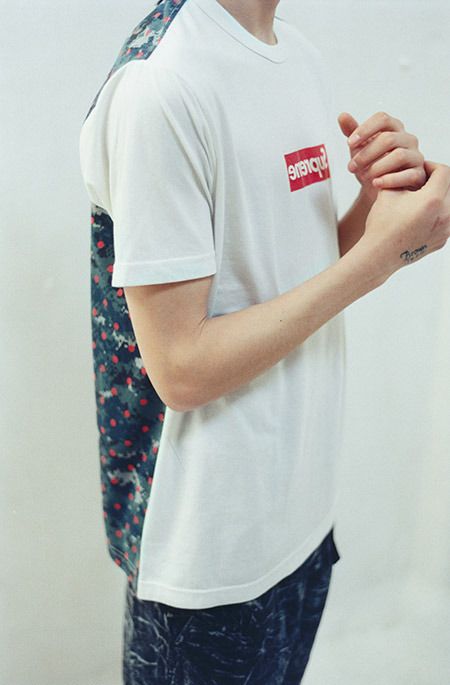 Supreme t shirt comme des garcons on sale